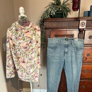 Men’s Lee Regular Fit Blue Jeans - Excellent Gently Used - 36”x30”